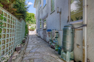 Side Path- click for photo gallery